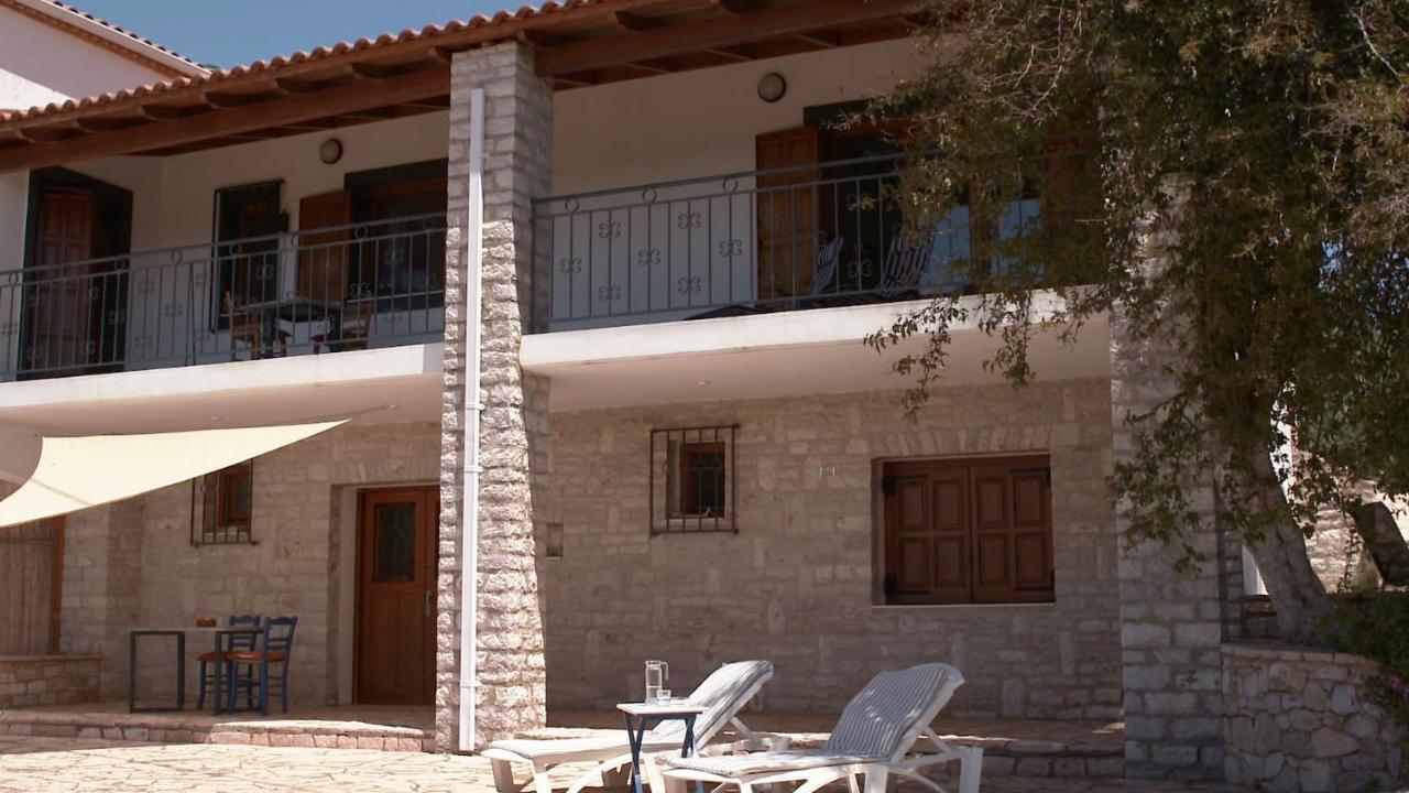 Ionianeon Apartments Agios Ilias  Buitenkant foto