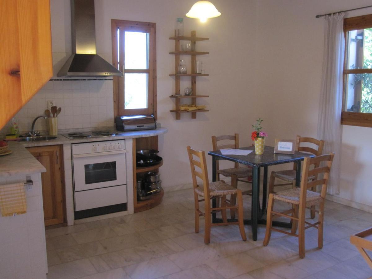 Ionianeon Apartments Agios Ilias  Buitenkant foto