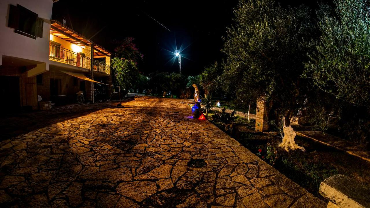 Ionianeon Apartments Agios Ilias  Buitenkant foto